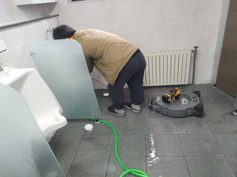 영종구 소변기막힘 작업사례 8