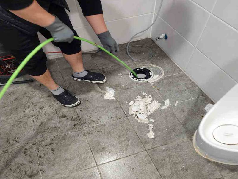 영종구 변기역류 작업사례 4